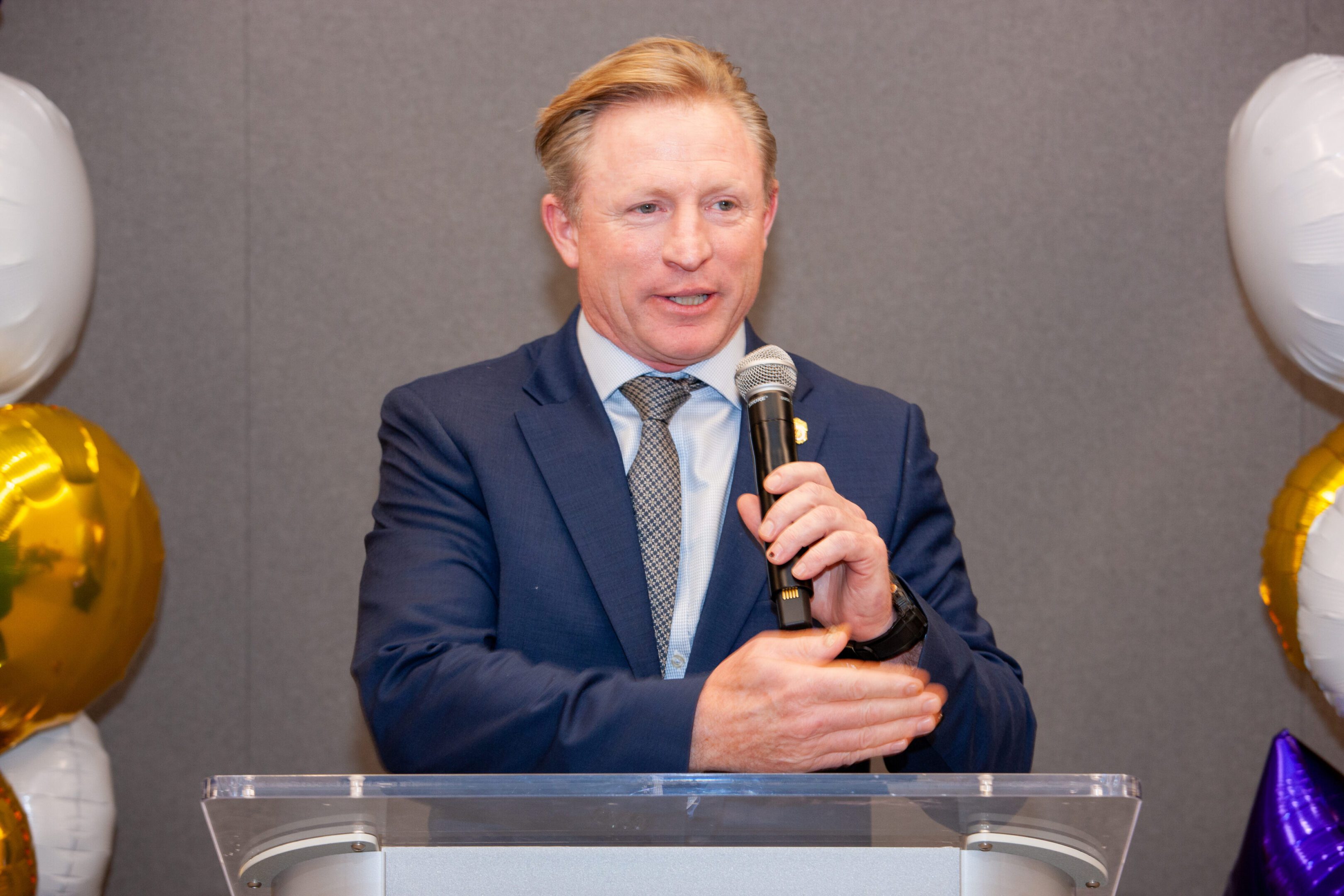 HeroesLaborEmblemLaborPress55Water23Oct2025GMorris_265_5711